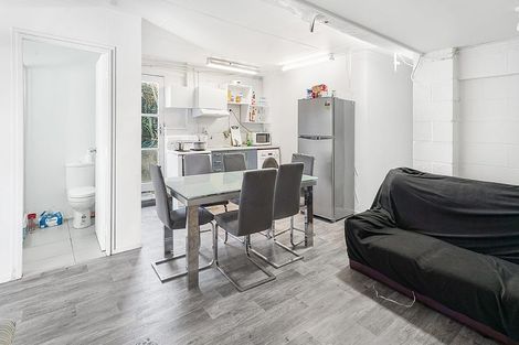 Photo of property in 102 Newcastle Road, Dinsdale, Hamilton, 3204