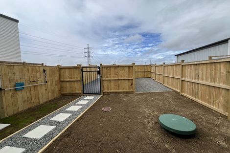 Photo of property in 18 Kapeta Lane, Karaka, 2113