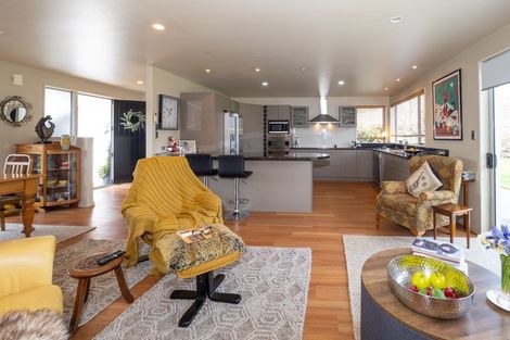 Photo of property in 16 Country Place, Allenton, Ashburton, 7700