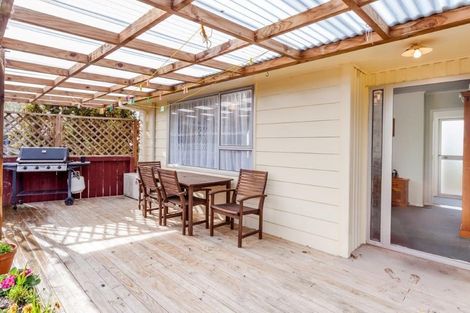 Photo of property in 59 Kemp Road, Massey, Auckland, 0614