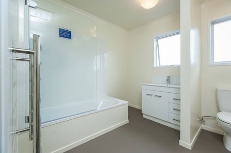 Photo of property in 1/1 Celeste Place, Totara Vale, Auckland, 0627