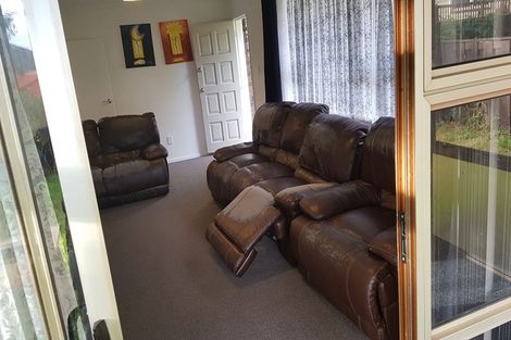 Photo of property in 2/14 Bendale Place, Papatoetoe, Auckland, 2025