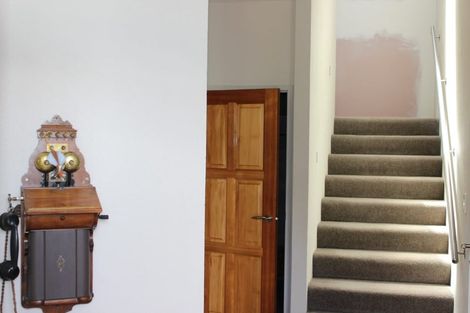 Photo of property in 7 Milton Road, Bluff Hill, Napier, 4110