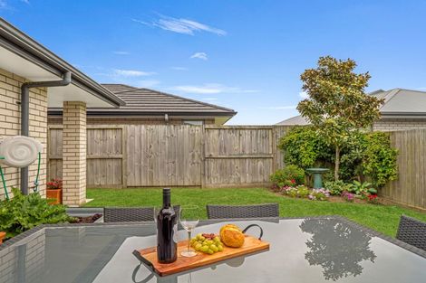 Photo of property in 11 Cheyne Road, Pyes Pa, Tauranga, 3112