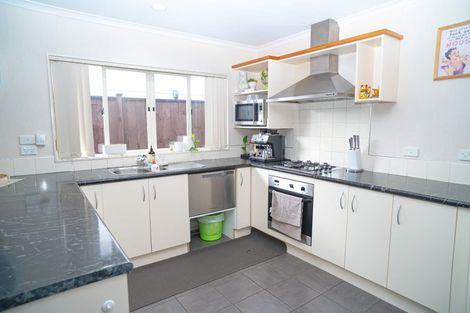 Photo of property in 3 Friar Close, Flat Bush, Auckland, 2019