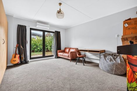 Photo of property in 16 Sunset Street, Hilltop, Taupo, 3330