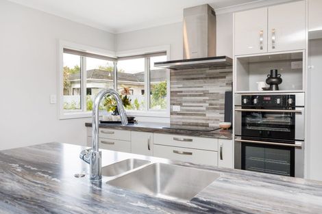 Photo of property in 47 Karina Terrace, Roslyn, Palmerston North, 4414