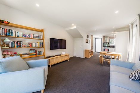 Photo of property in 74u6 Derwent Street, Island Bay, Wellington, 6023