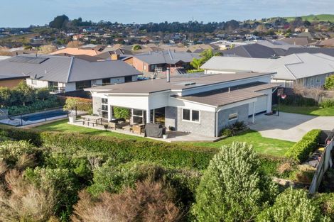 Photo of property in 32 Mervyn Place, Ohauiti, Tauranga, 3112