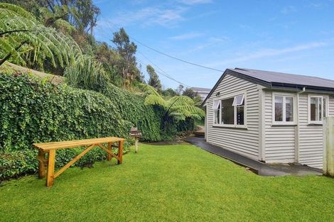 Photo of property in 66 Tarawera Road, Johnsonville, Wellington, 6037