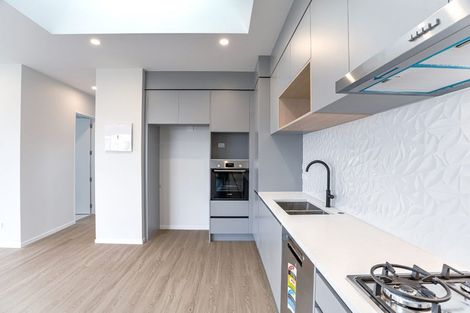 Photo of property in 17 Puwha Street, Massey, Auckland, 0614