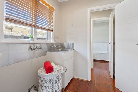 Photo of property in 7 Brookby Crescent, Avonhead, Christchurch, 8042