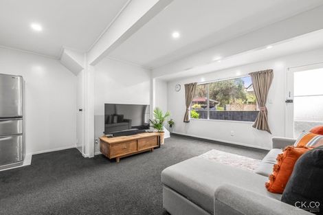Photo of property in 2/264 Grounsell Crescent, Belmont, Lower Hutt, 5010