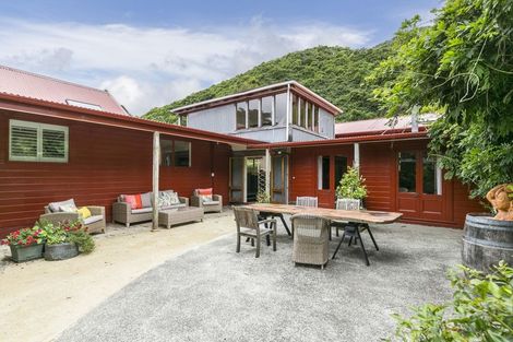 Photo of property in 287 South Karori Road, Karori, Wellington, 6012