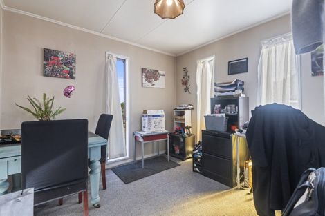 Photo of property in 21 Flower Street, Bulls, 4818