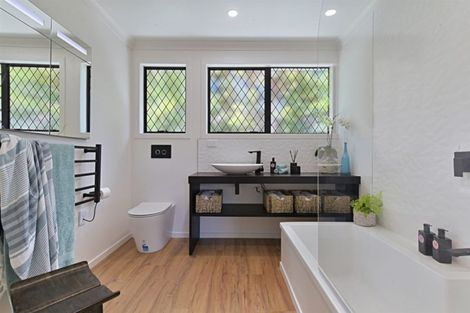 Photo of property in 174 Solar Road, Glen Eden, Auckland, 0602