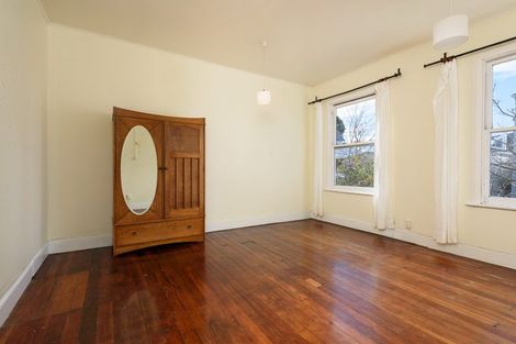 Photo of property in 2 Howard Street, Mount Cook, Wellington, 6021