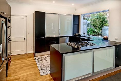 Photo of property in 10 Walter Road, Lowry Bay, Lower Hutt, 5013