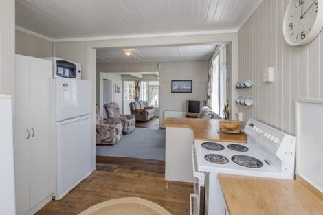 Photo of property in 10 Manly Street, Paraparaumu Beach, Paraparaumu, 5032