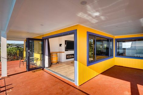 Photo of property in 265 Clifton Road, Te Awanga, 4102