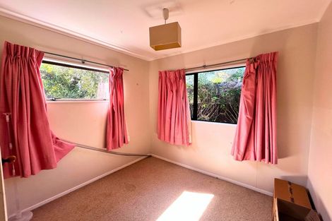 Photo of property in 2/40 Savoy Road, Glen Eden, Auckland, 0602