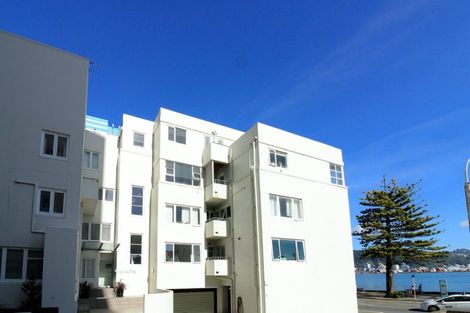 Photo of property in Rehutai Flats, 268u4 Oriental Parade, Oriental Bay, Wellington, 6011