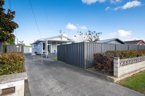Photo of property in 27 Meeanee Road, Taradale, Napier, 4112