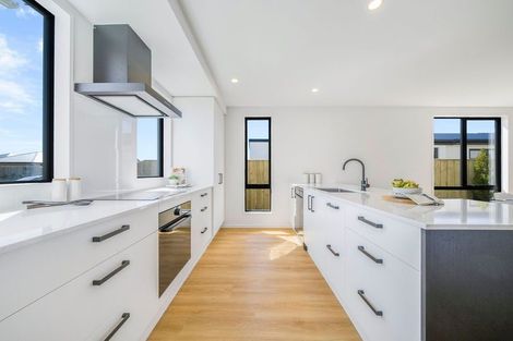 Photo of property in 34 Cousins Street, Woodend, 7691