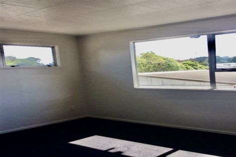 Photo of property in 18 Penfold Place, Henderson, Auckland, 0610