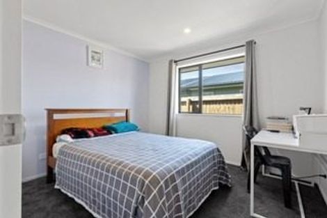 Photo of property in 32 Selfe Crescent, Burwood, Christchurch, 8083