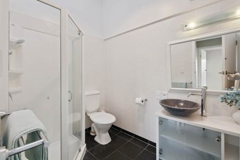 Photo of property in 19 Beach Road, Mellons Bay, Auckland, 2014