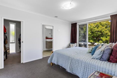 Photo of property in 7 Magnolia Rise, Waipahihi, Taupo, 3330