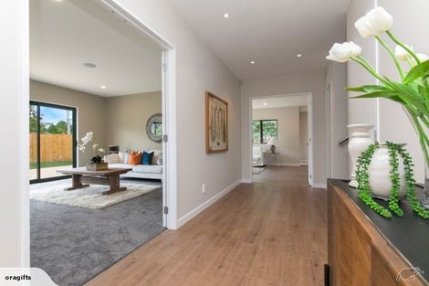 Photo of property in 1 Duchess Way, Riverhead, 0820