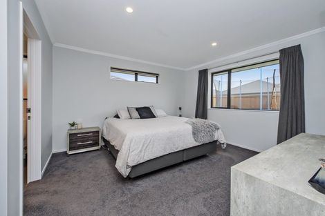 Photo of property in 8 Northmoor Boulevard, Rolleston, 7615