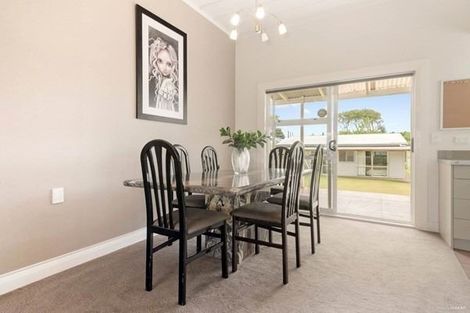 Photo of property in 86 Hull Road, Waiuku, 2682