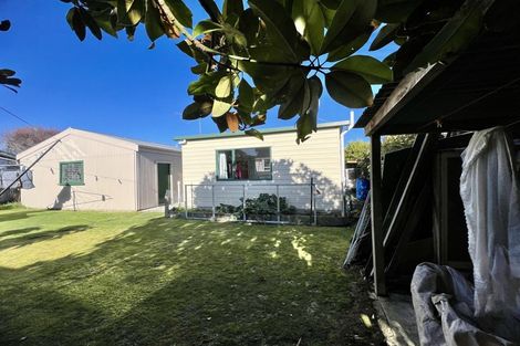 Photo of property in 28 Pine Crescent, Hargest, Invercargill, 9810