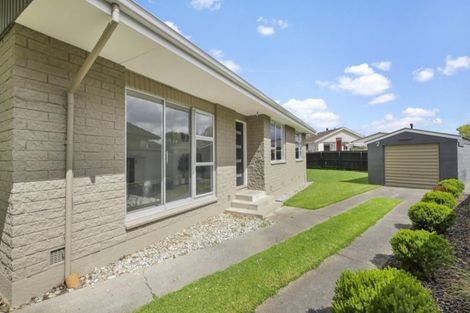 Photo of property in 17 Claymore Street, Woolston, Christchurch, 8062