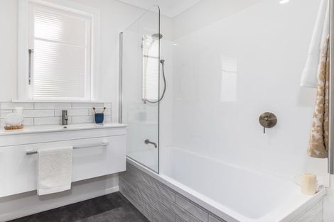 Photo of property in 11 Read Street, Levin, 5510
