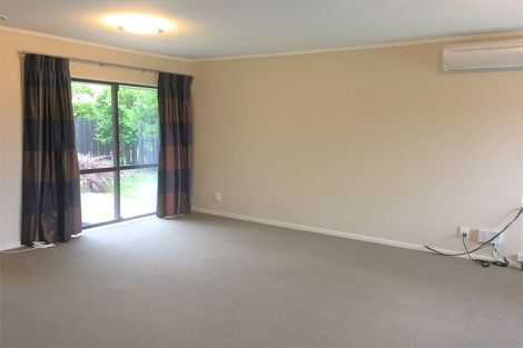 Photo of property in 6 Maywood Grove, Churton Park, Wellington, 6037