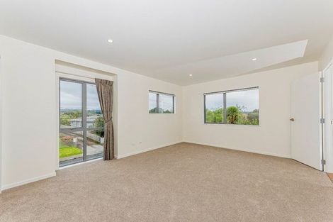 Photo of property in 31 Statesman Street, Henderson, Auckland, 0612