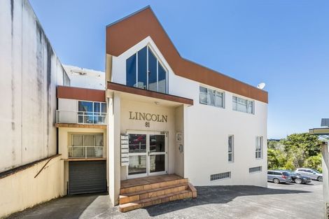 Photo of property in 1/81 Birkenhead Avenue, Birkenhead, Auckland, 0626