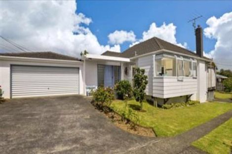 Photo of property in 11 Otakau Road, Milford, Auckland, 0620