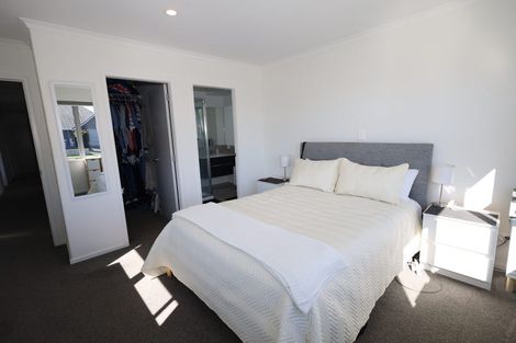 Photo of property in 2 Bill Miller Drive, Papamoa, 3118