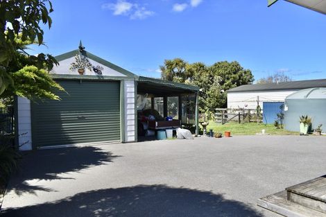 Photo of property in 28 Sarah Street, Waikawa Beach, Levin, 5573