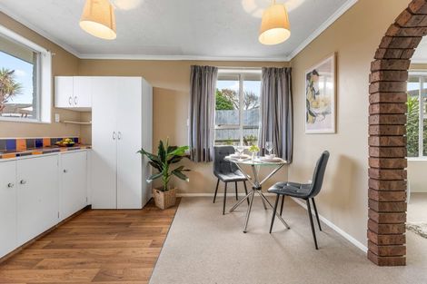 Photo of property in 2/8 Wanstead Place, Woolston, Christchurch, 8062