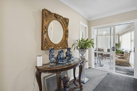 Photo of property in 12 Lane Crescent, Tawa, Wellington, 5028