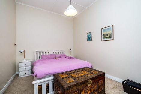 Photo of property in 2/14 Seddon Street, Carterton, 5713