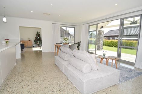 Photo of property in 4 Avalanche Place, Wanaka, 9305