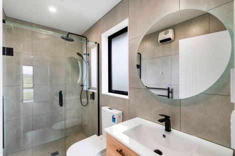 Photo of property in 1 Benn Street, Amberley, 7481