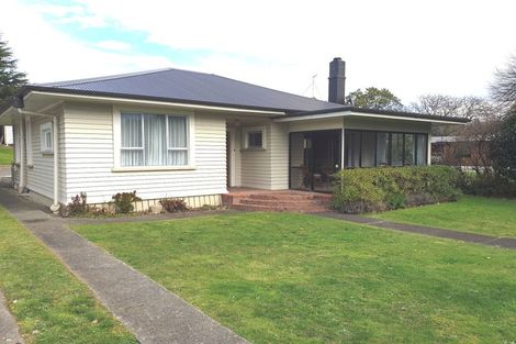 Photo of property in 5 Ruataniwha Street, Waipukurau, 4200